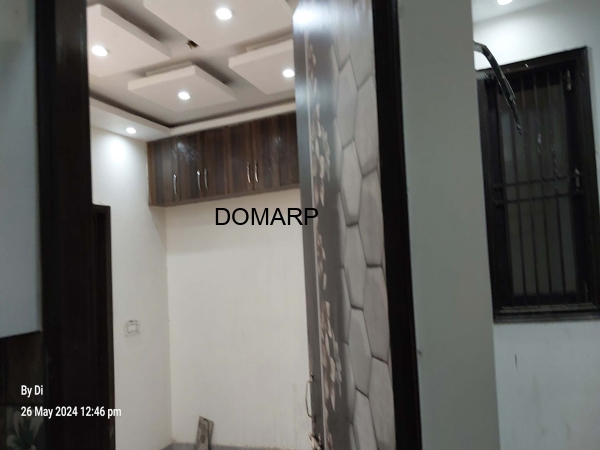 2BHK Upper Ground Floor near metro station in west Delphi 