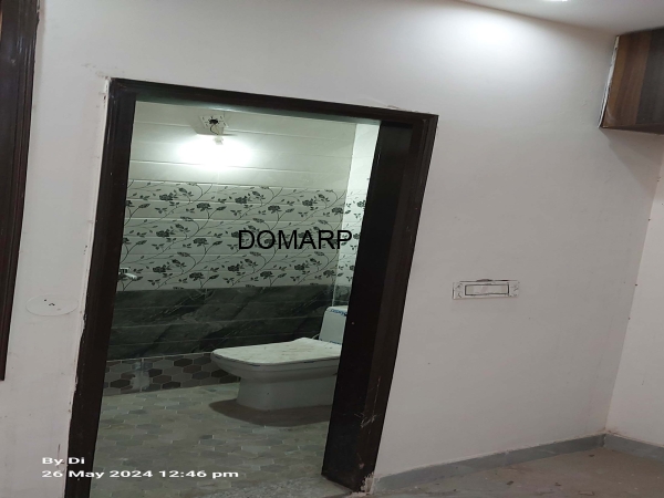 3BHK Upper Ground Floor in west Delhi near Metro station