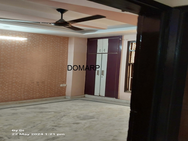 3BHK Flat at Mohan Garden, West Delhi