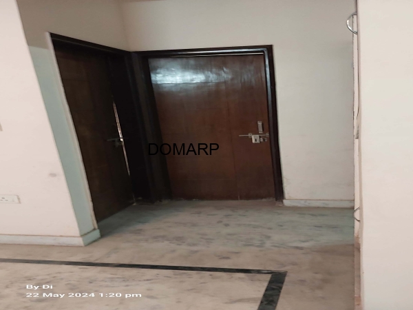 3BHK Flat at Mohan Garden, West Delhi